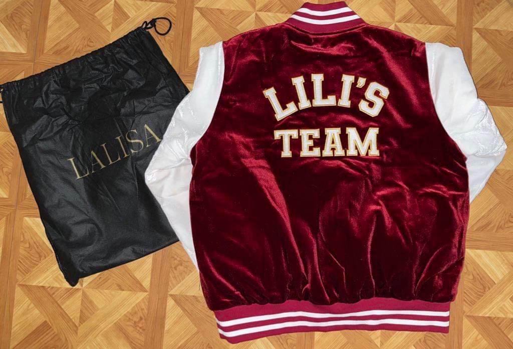 deekyeomie's tweet photo. wts lfb Lili's Team Limited Edition Jacket ❤️

— used twice only
— bought directly from YG SK
— dop: June 30
— mop: gcash, bpi
— mod: jnt

₱ 8,500 + lsf

🏷️ blackpink lisa lalisa rose jennie jisoo https://t.co/wbYVu3eWIN