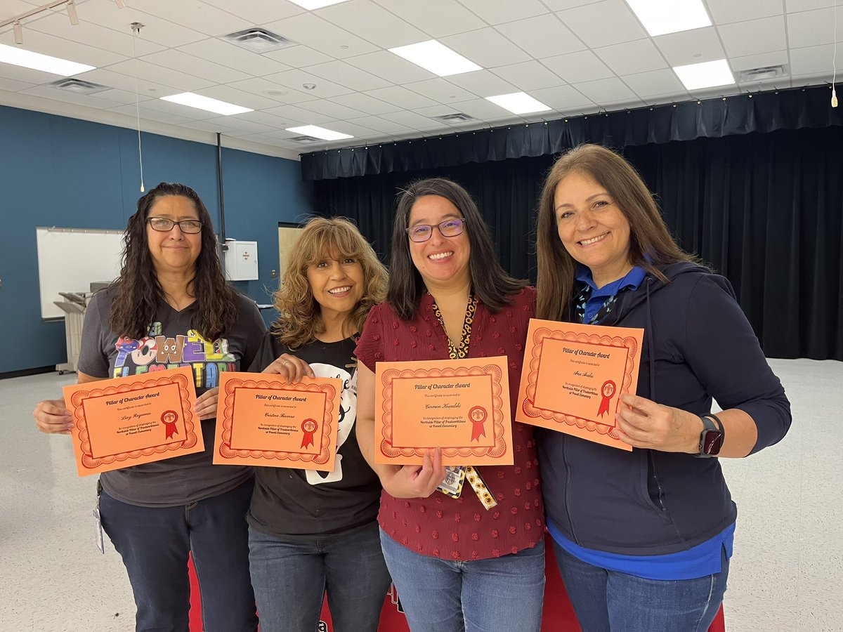 Pillar of character ceremony 🏅 We have some pretty amazing students and staff! @NISDPowell @MrsPhelan18 #trustworthiness #leaders