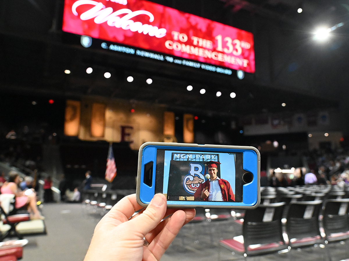 Tkopetskie's tweet image. I took about 1,000 photos at #ElonGrad today. But this was the only one of @javblake8, who was working at his dream job with the @BiloxiShuckers instead of attending his college graduation. But we know you wouldn't have it any other way. You were born to call games! 🎙️⚾️🎙️