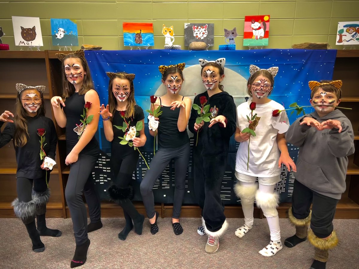 MrsVA4thgrade's tweet photo. Words cannot describe how proud I am of these 7 performers today. They shined on stage in our musical of CATS!
#GoWO #PantherPathways https://t.co/aIeByVQFKz