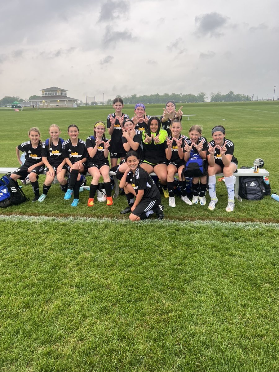 IndyPremierSC's tweet photo. 10G Copa love playing in the 🌧️! #qualitywin #premierandproud💙 https://t.co/mBHJaWeoBT