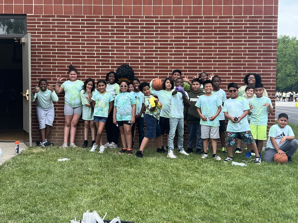 AlvaradoTeach tweet media