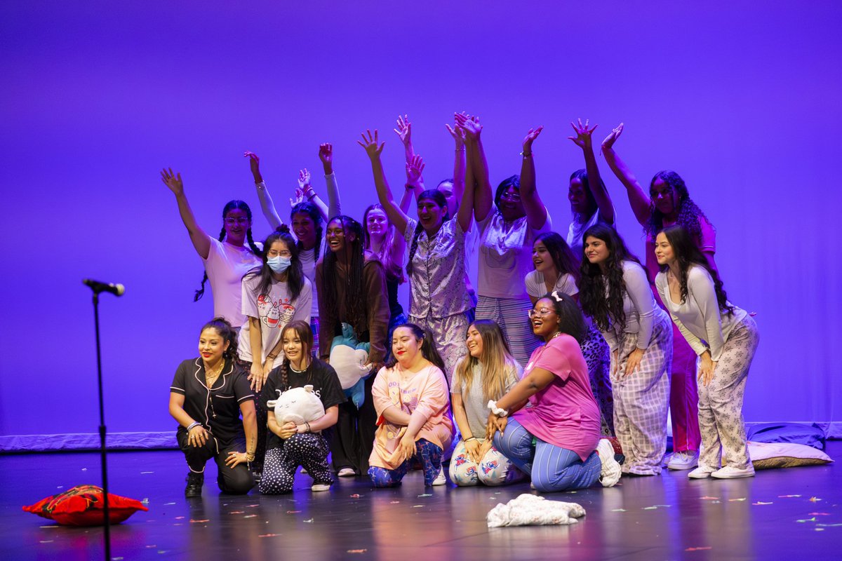 Kempner HS Choir tweet media