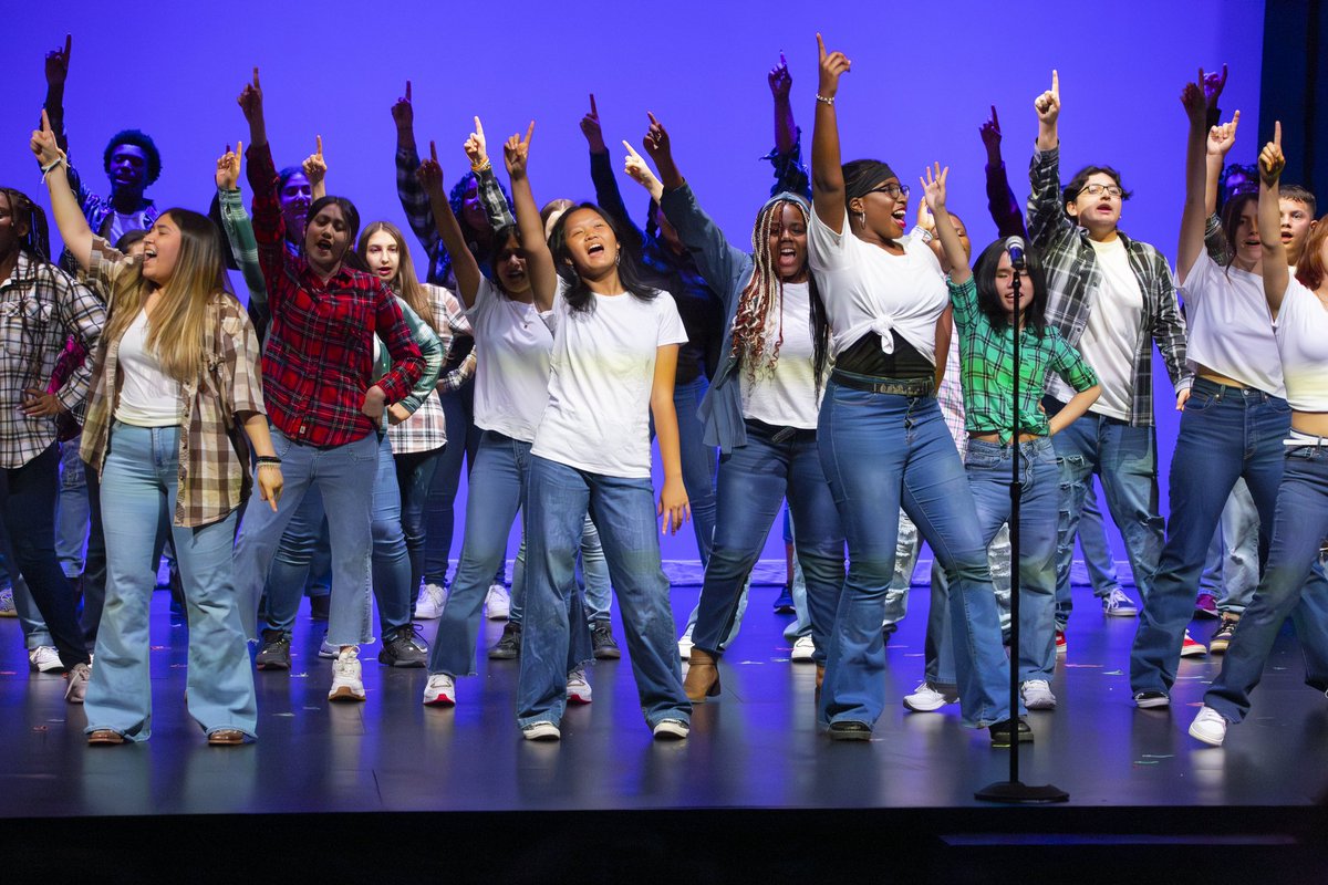 Kempner HS Choir tweet media