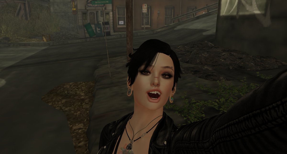 DamagedRavenSL's tweet photo. Busted nose but still got it. ;D https://t.co/hLqjPTr0uw