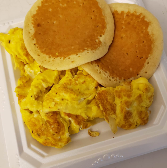 Are you ready for breakfast?
What: Pancake and Egg
Catering: @best_african_dishes .
.
.
#best_african_dishes #pancakeandegg #africanfood #americanfood #deliciousafricanfood #deliciousamericanfood #eatgoodfeelgood #hundredpercentdelicious #deliciousrecepie