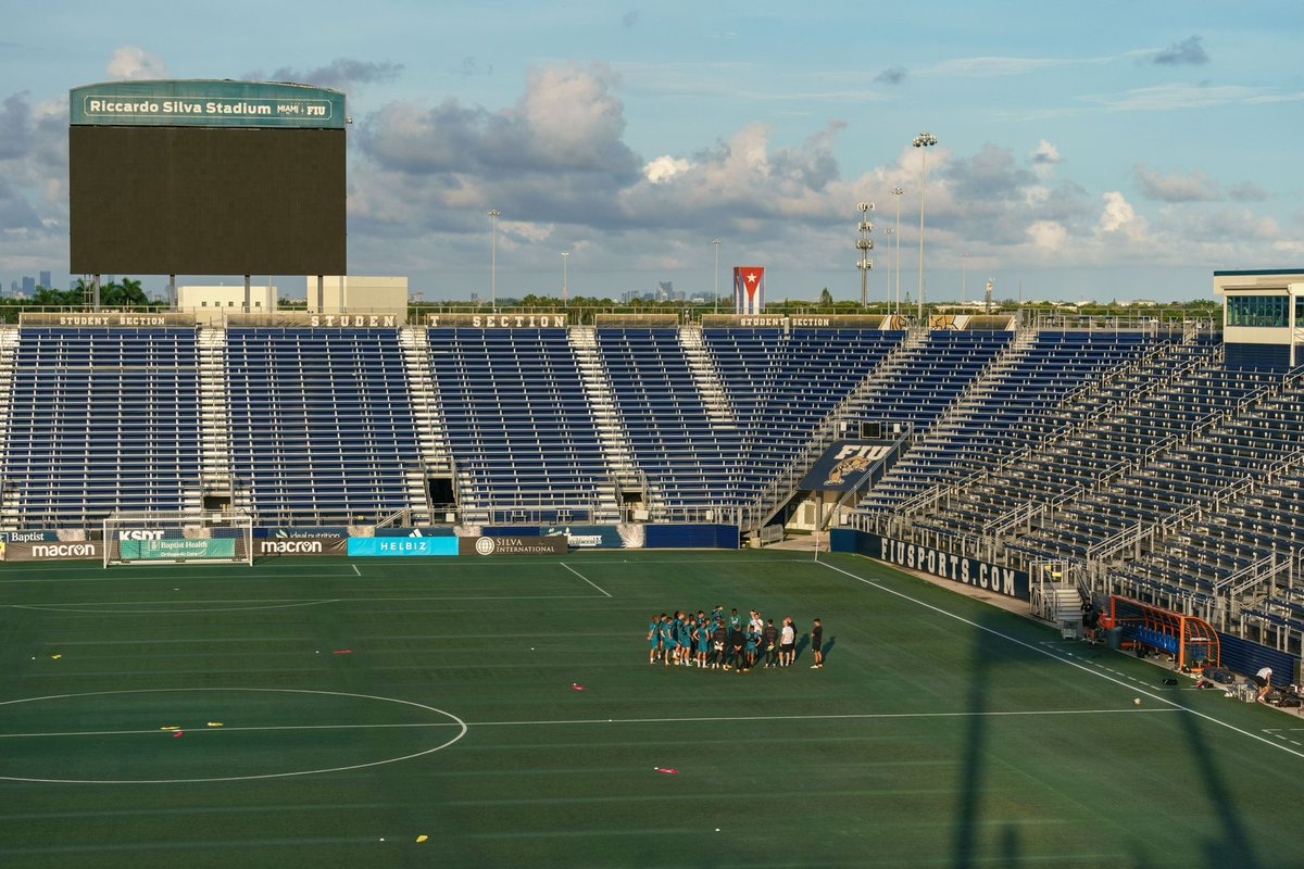 SanDiegoLoyal's tweet photo. Ballers Season 4. ⚽️🌆 https://t.co/nTrnqJVCrK