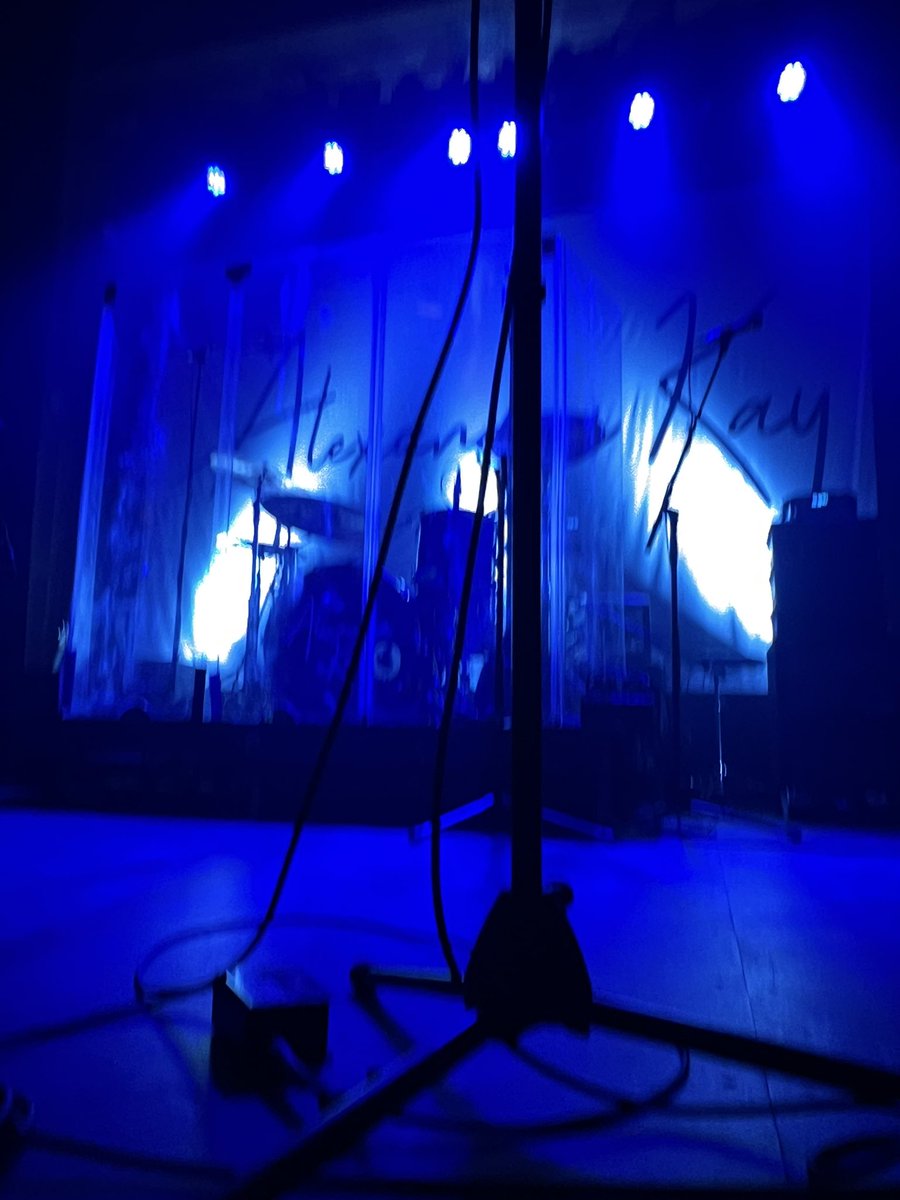 alicia4H's tweet photo. @_alexandrakay We are so ready for you!!!! https://t.co/IphAca91M3