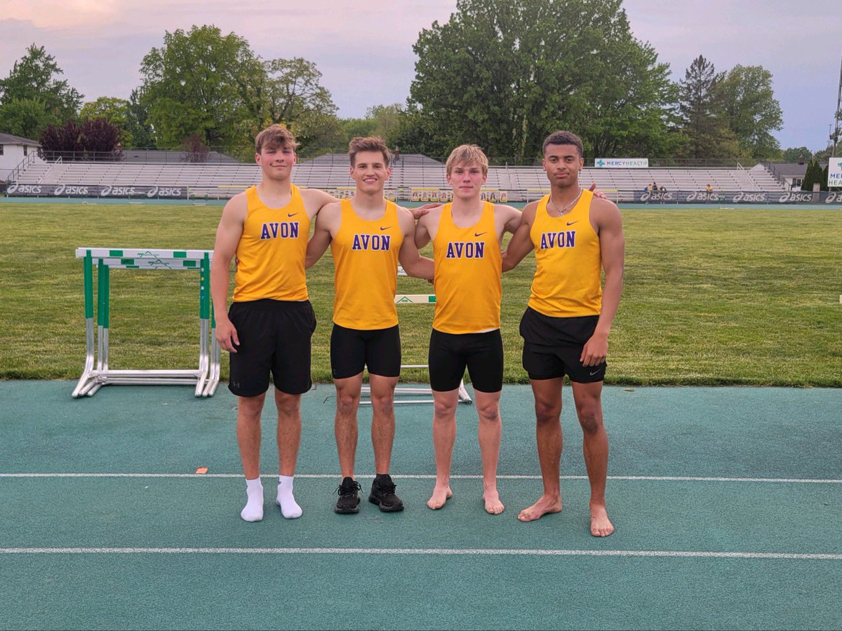 Couple new school records tonight

Boys

4x100 school record  41.83

4x200 school  record 1:27.38

4x400 school record 3:18.85