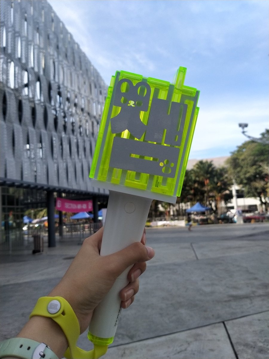 xinrou_0431's tweet photo. My #OOTD 💚
Get ready to meet at aa
I will wandering at there, just come to find me and say 'hi' to claim the freebies😍 
#NCT #NCTDREAM #TDSinKL #TDS2inKL https://t.co/BQI2I8gjnO