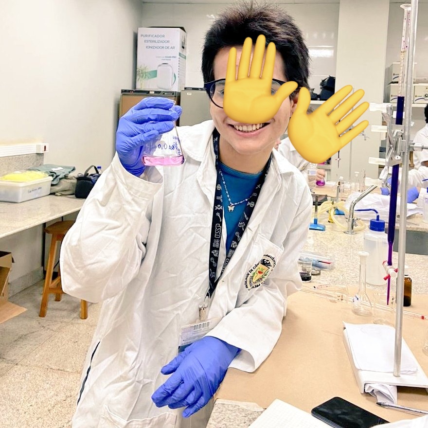 charoutine's tweet image. laboratório de hoje! titulação redox :) #collegetwt