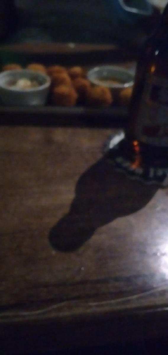 bengragon's tweet image. Shaky night shots. 🌃

#CubaoExpo #randomshots #mobilephotography #photowalk