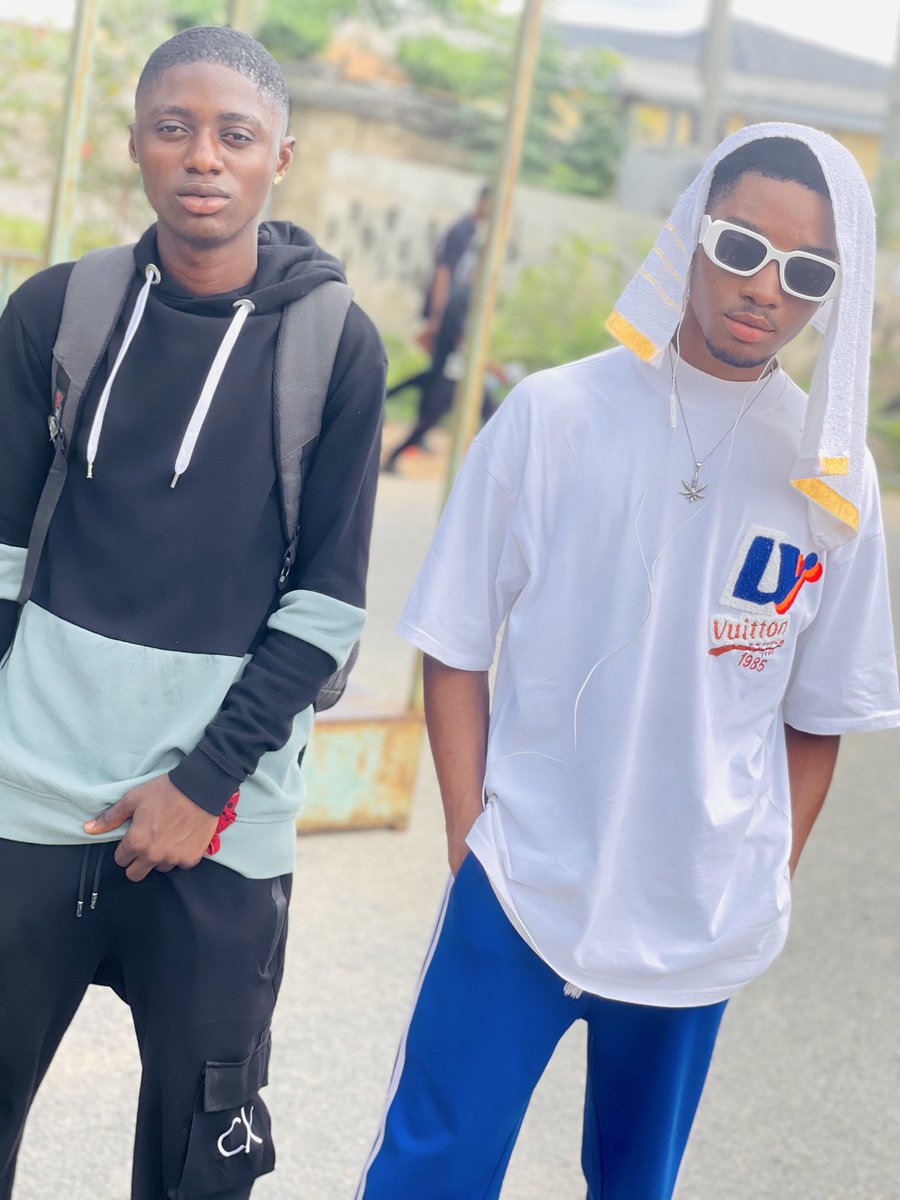 dhykrown's tweet photo. AMA STAR ⭐️ BOY 👦 AMA BIG BOY ❤️
#confusion
My brother @bahdboyxammy https://t.co/ycw4wlbqYL