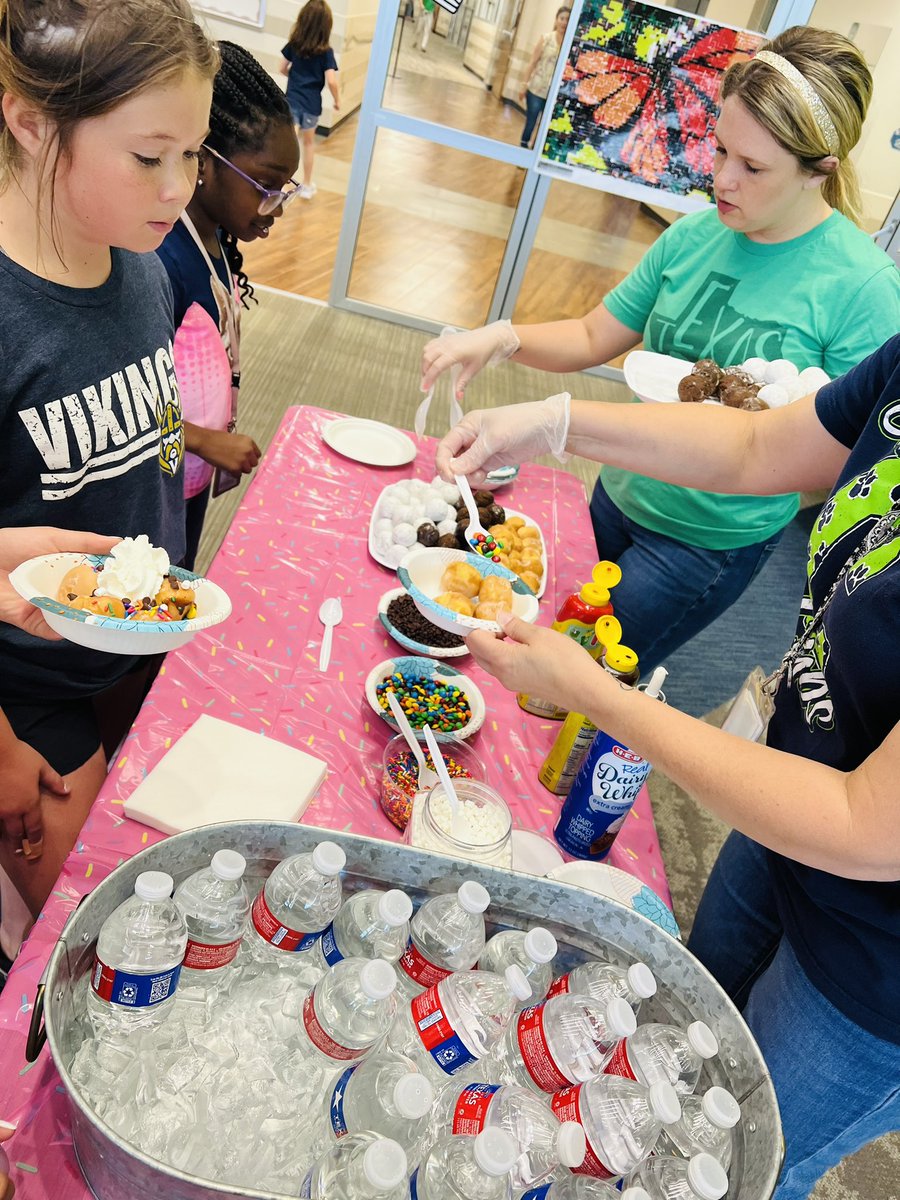 Amanda Faubion tweet media