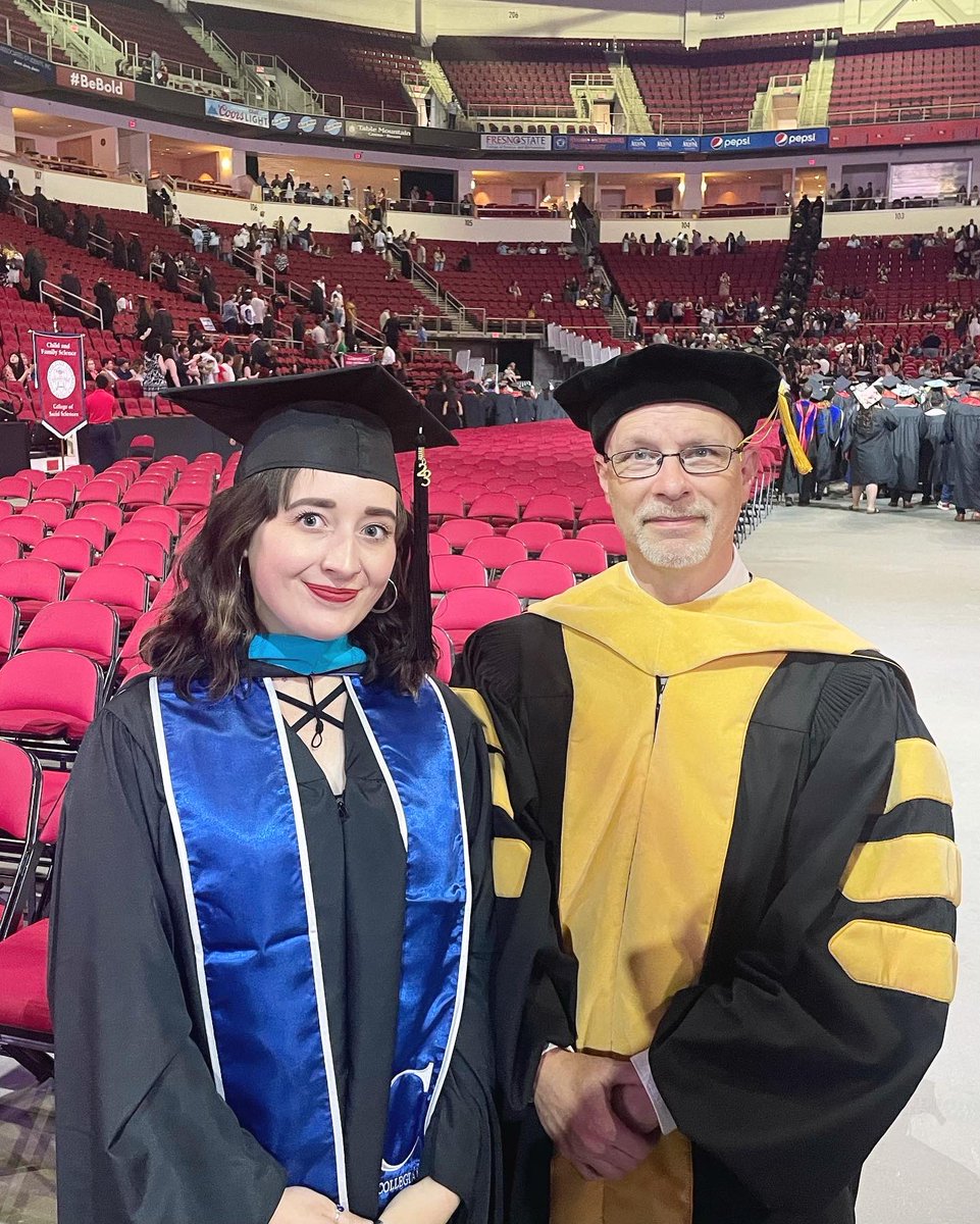 AshleyNBFlowers's tweet photo. In 2016 I graduated with my bachelor’s degree in sociology from Fresno State, and today I returned to celebrate obtaining my master’s degree in public administration. Thank you to all who helped me along the way, and congratulations to my fellow grads! 🎓❤️ https://t.co/UskMf0e083