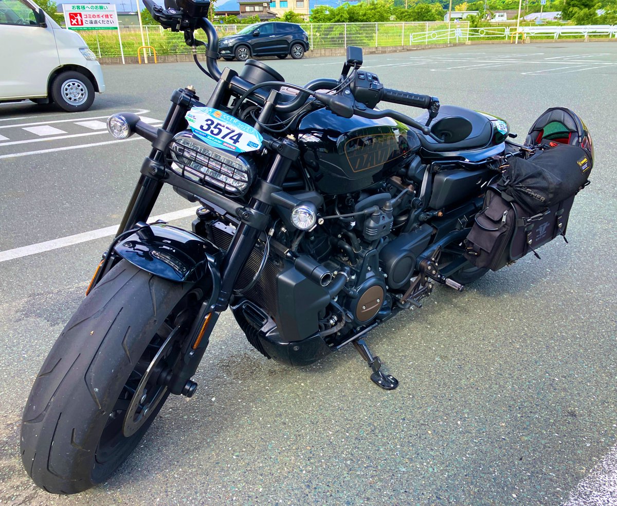 ようやくゼッケン貼りました！
僕は明日出走するので本日はふらふら走っております。

#SSTR2023