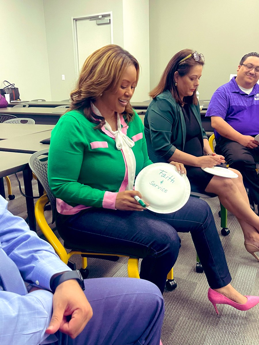 AngelWilson36's tweet photo. We FINALLY found time to circle up and I am so glad that we pivoted and dedicated a solid sixty minutes to practicing what we preach. The transparency was REAL. Mental health matters. Protect Principals. Dr. Fannin closed us out with a sermon. Love my #LC2Crew! @JordanCBenson https://t.co/TJygQkgGCS