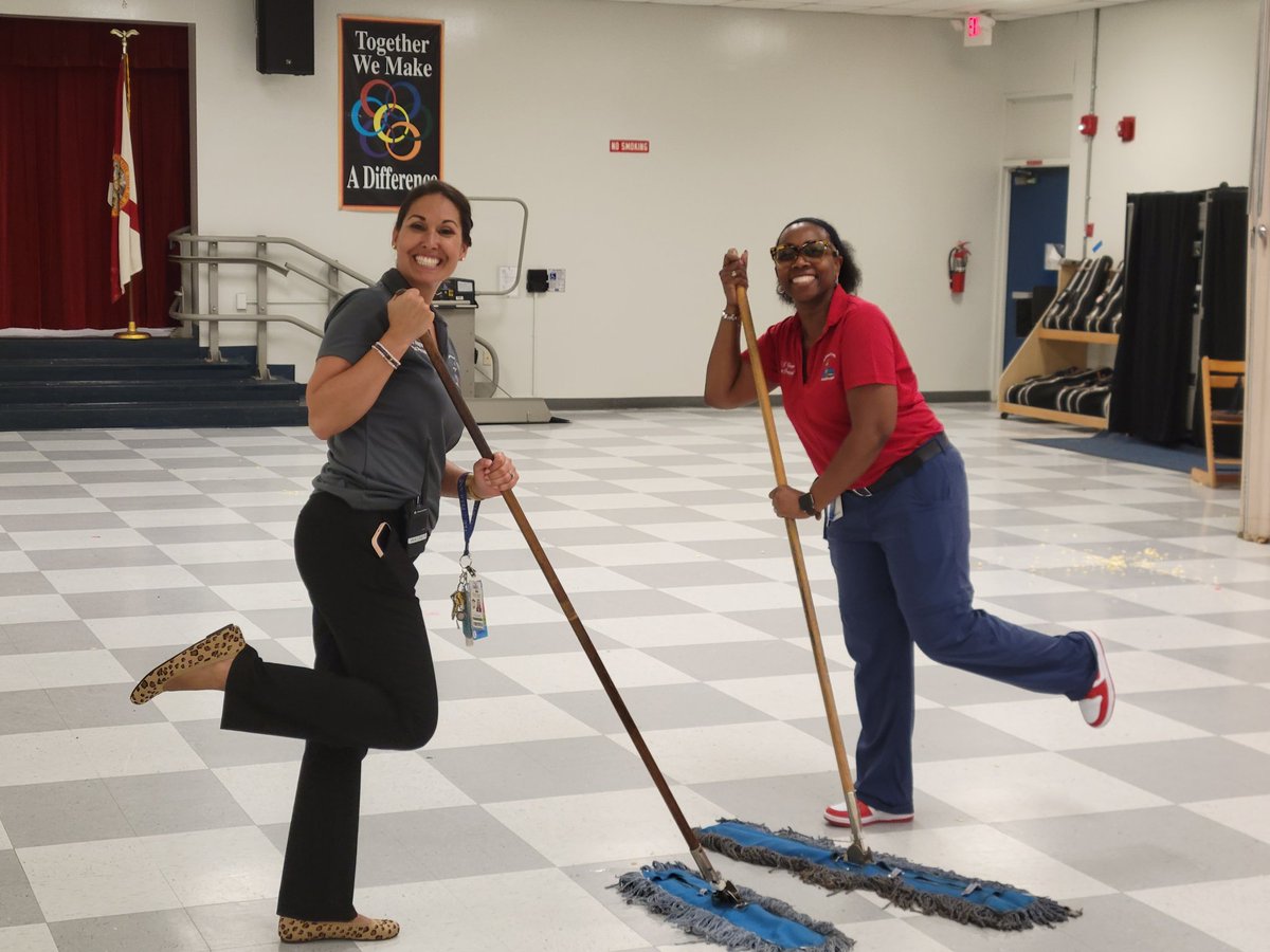 PLE has the best admin in @browardschools! Why? There are too many reasons to list, but they genuinely care. 💗 They even lend a helping hand and clean up with a smile after the End of Year indoor movie night/playground party during #BossesWeek! #BetterTogether #ProudPelican