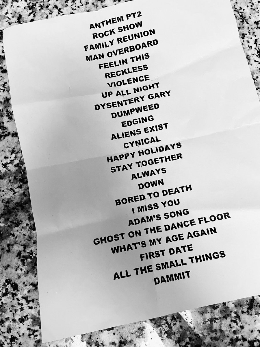 still glowing from this night 💙 <a href="/blink182/">blink-182</a>