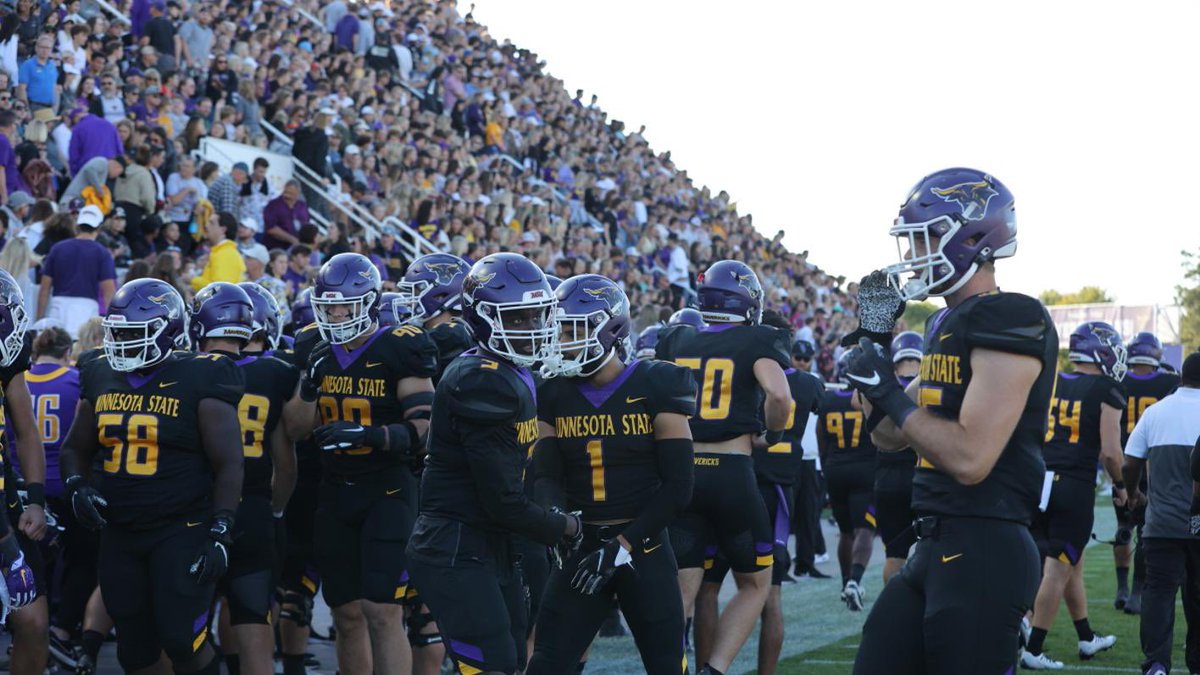After a great call with <a href="/CoachHenning75/">Chad Henning</a> I'm extremely blessed to receive a offer from Minnesota State! <a href="/CoachHenning75/">Chad Henning</a> @CoachSchmiesing <a href="/MJ_NFLDraft/">Mark Johnson</a> <a href="/PrepRedzoneWI/">Prep Redzone Wisconsin</a> <a href="/VeronaWildcatFB/">Verona Area Wildcat Football</a> <a href="/CatsCoachRiley/">Andrew Riley 🏈</a> <a href="/Evan_Flood/">Evan Flood</a> <a href="/AllenTrieu/">Allen Trieu</a> @McNamaraRivals
