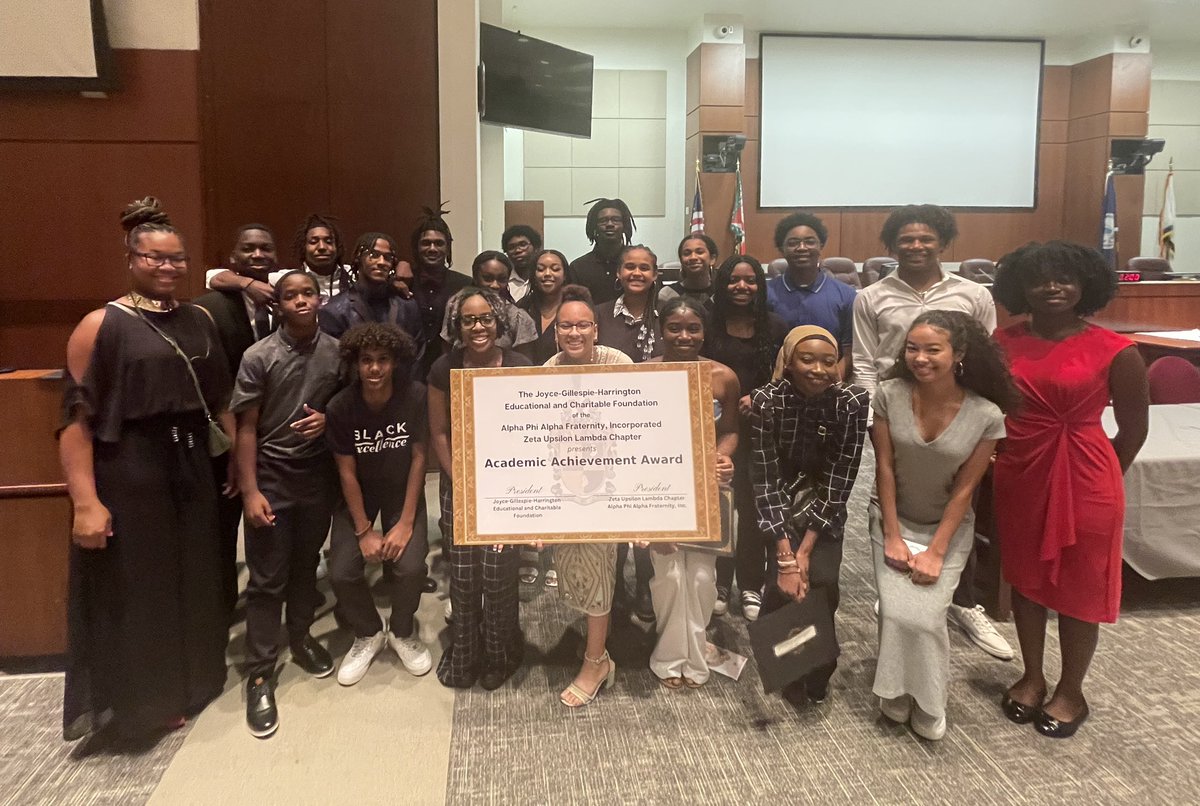 ShalondaDavis (@sdavis1908) on Twitter photo Tonight 57 Champe BSU students were recognized for Academic Achievement this year! This photo includes our Rising Knights (8th graders) from <a href="/LCPS_Mercer/">Mercer Middle School</a>! Academic Excellence is at the forefront of all we do! Way to go Knights! <a href="/SolomonTWright1/">Solomon T. Wright</a> <a href="/LCPSOfficial/">LCPS News</a> @EquityinLCPS Tonight 57 Champe BSU students were recognized for Academic Achievement this year! This photo includes our Rising Knights (8th graders) from <a href="/LCPS_Mercer/">Mercer Middle School</a>! Academic Excellence is at the forefront of all we do! Way to go Knights! <a href="/SolomonTWright1/">Solomon T. Wright</a> <a href="/LCPSOfficial/">LCPS News</a> @EquityinLCPS