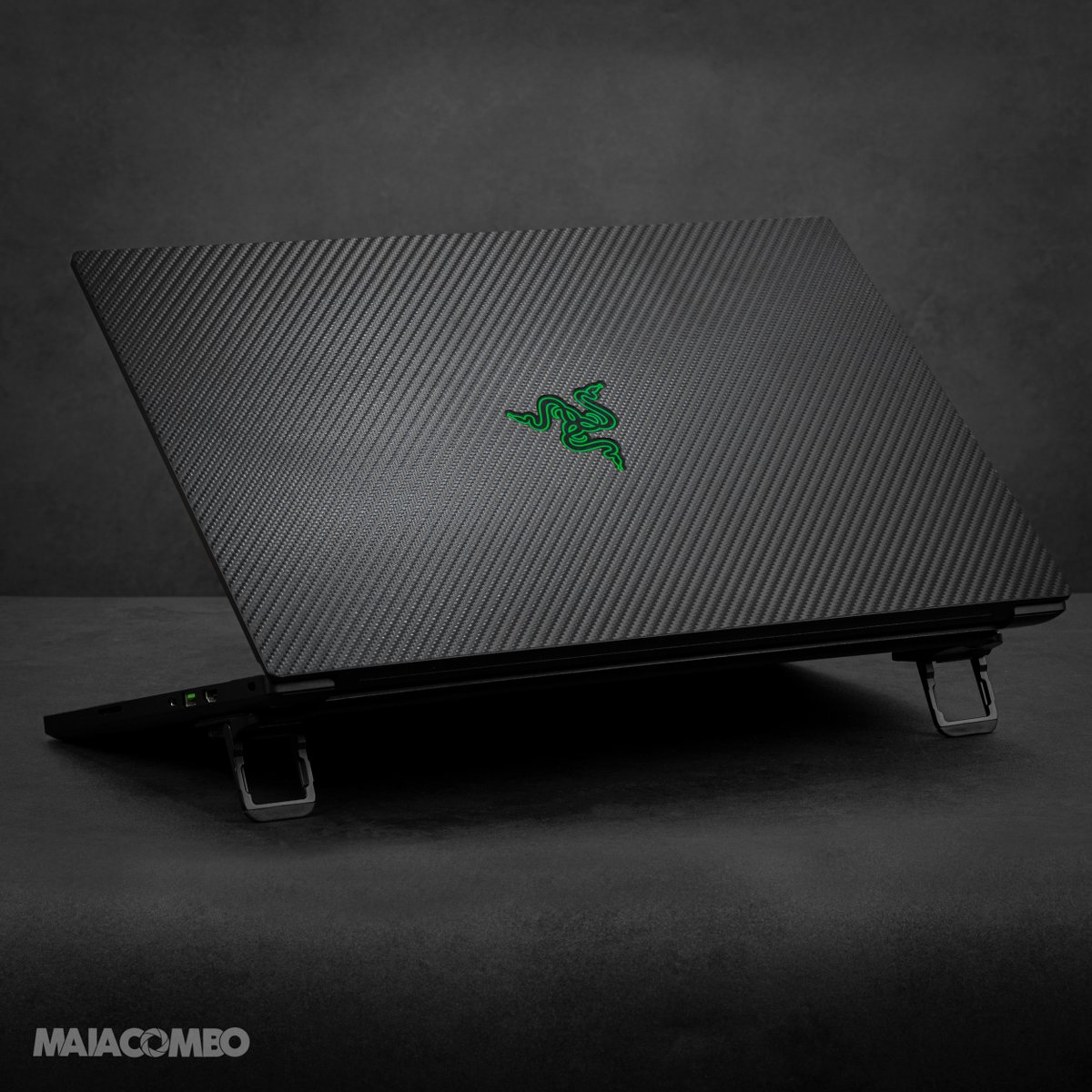 Adding decals to your laptop is a great way to prevent scratches 👍
👉 Dm me if you love it

---
#maiacombo #maiacomboskin #Razer #laptops #laptoprazer #razerskin #laptopskin #protectlaptop #laptopskinwraps