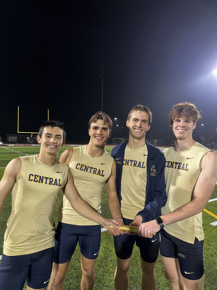 🔥💪🏽⚡️State Qualifier Alert⚡️💪🏽🔥
                  Regional Champion
       <a href="/BodeHirschman/">Bode Hirschman</a>, Jake Vlahos
        <a href="/Nick_adamsW/">Nicholas Adams</a>, <a href="/ashclark75/">Ashton Clark</a> 
                     4x400 - 3:24.79