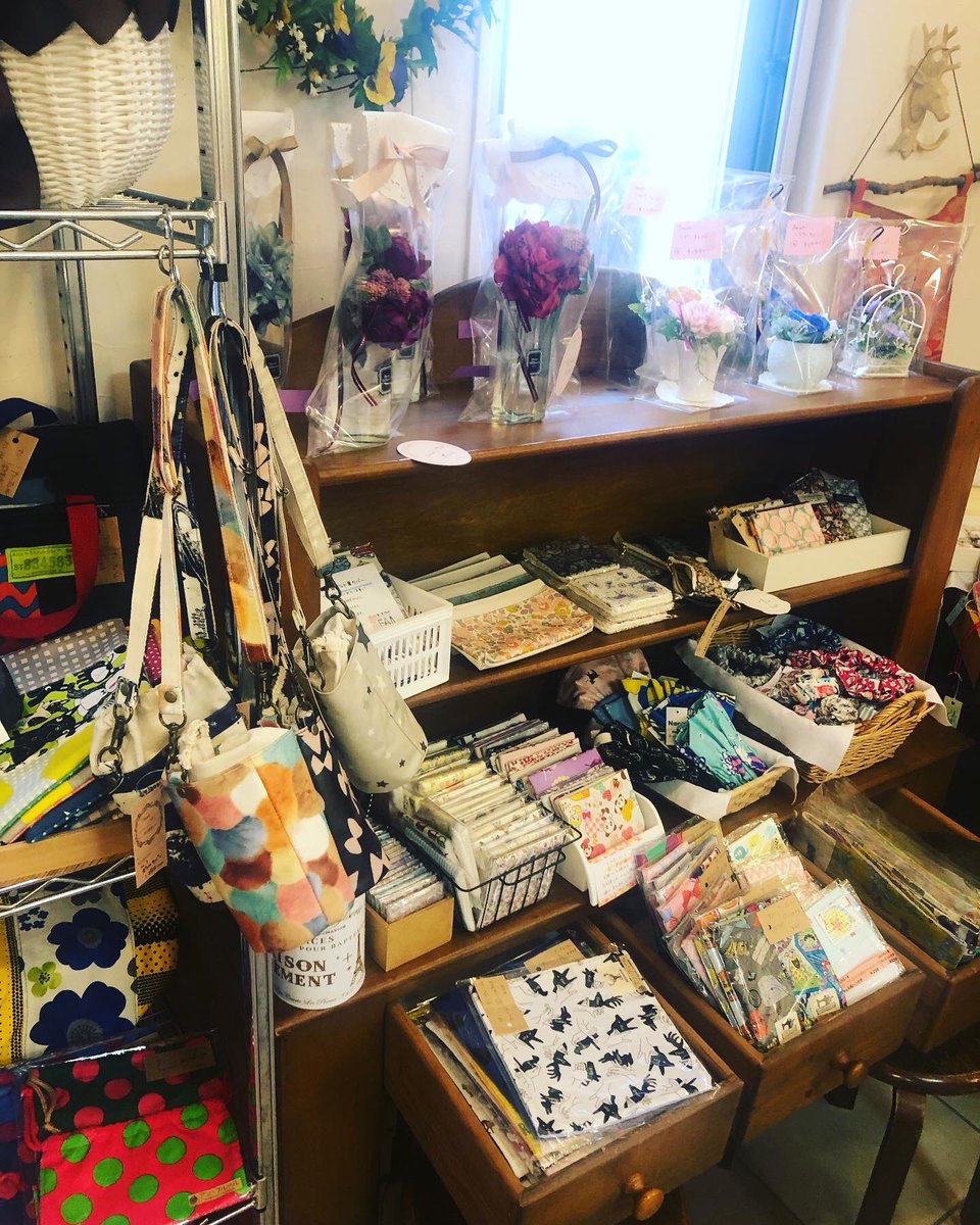 LEATHER craft zoo on Twitter "本日から開催されているプチァプチに行ってきました😊たくさんのお客さんが来てくれてます💕人気の品物はガンガン少なくなっています😁是非