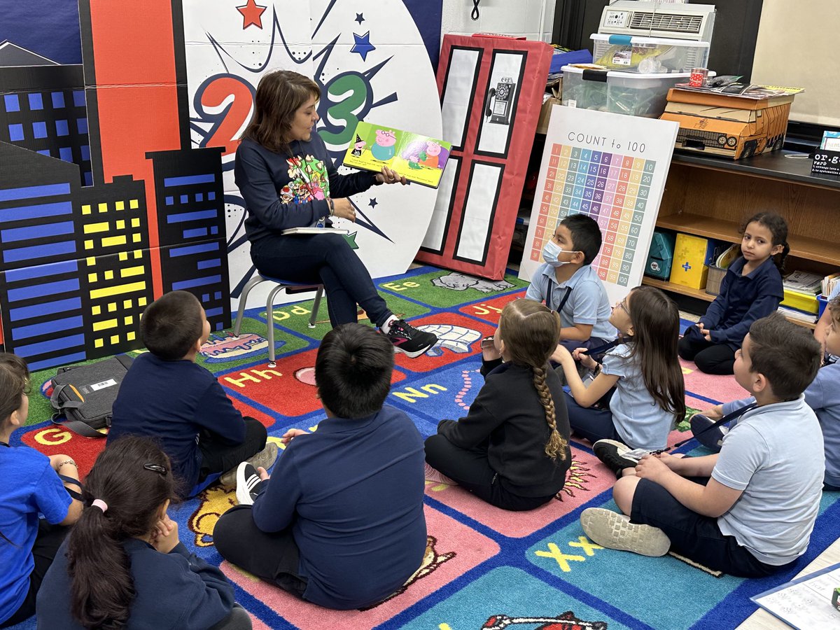 PGarciaMaddock's tweet photo. Our kindergartners were all ears as Dr. Gonzalez shared a morning story with them.🫶🏼
#wearemaddock #bsd111 #Burbank111 #teammaddock https://t.co/P1417owkWZ