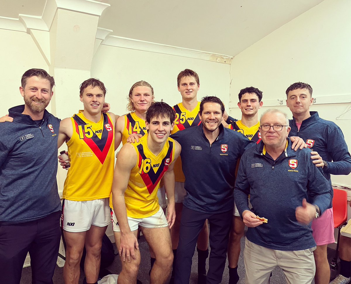 Nice <a href="/SturtFC/">Sturt Football Club</a> connection in the <a href="/SANFL/">SANFL</a> SA Under 20’s team last night. A great group to work with #sanfl #dublas