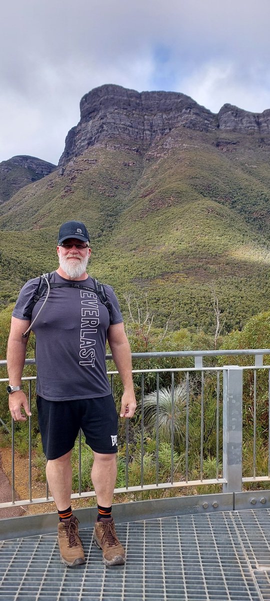 CastGym's tweet photo. Bluff Knoll hike...  Stirling Ranges,  Western Australia.   One of the many benefits of losing weight (thanks to the Carnivore diet) and getting fitter.   I would never have considered doing this hike, even six months ago. https://t.co/IjCCDCmQ9k