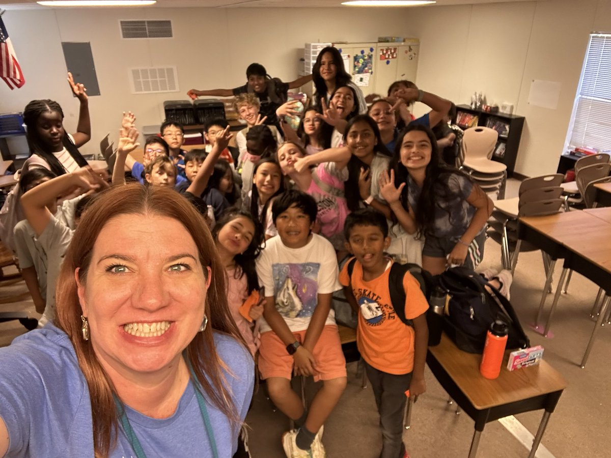 It’s their final Friday in elementary school! #twehowl <a href="/twehowl/">Tom Wilson Elementary</a>