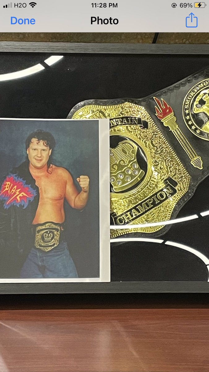 bobbyblaze744's tweet image. Everyone that has ever bought my dvd for $5 bucks, my book #PinMePayMe thanks. Just know. I’m paying it forward to others. #payitforward