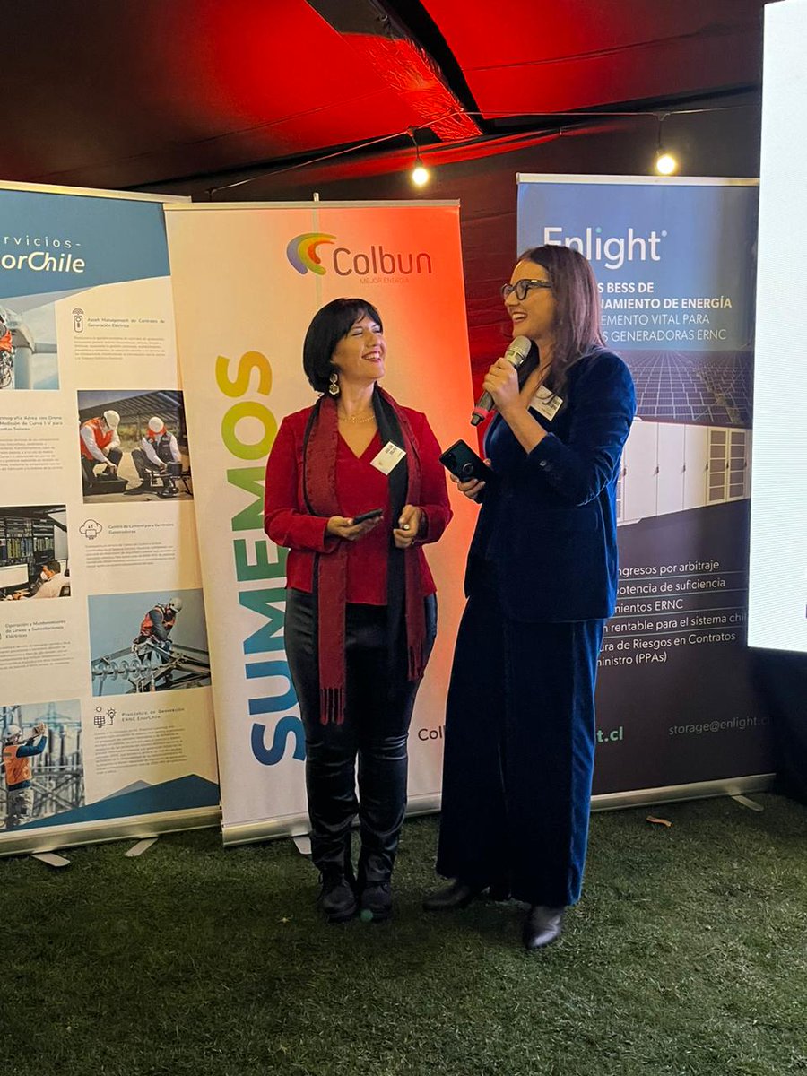 analiaenergia's tweet photo. Qué tremendo evento el III Encuentro de Mujeres en Energía de Chile.

♀️ 235 mujeres. 
🍀 7 empresas auspiciadoras. 
📣 1 gran anuncio. 

El lanzamiento de la 1era Asociación de Mujeres en Energía de Chile, instancia abierta para la  promoción de más mujeres en el sector. https://t.co/aggf4YiNid