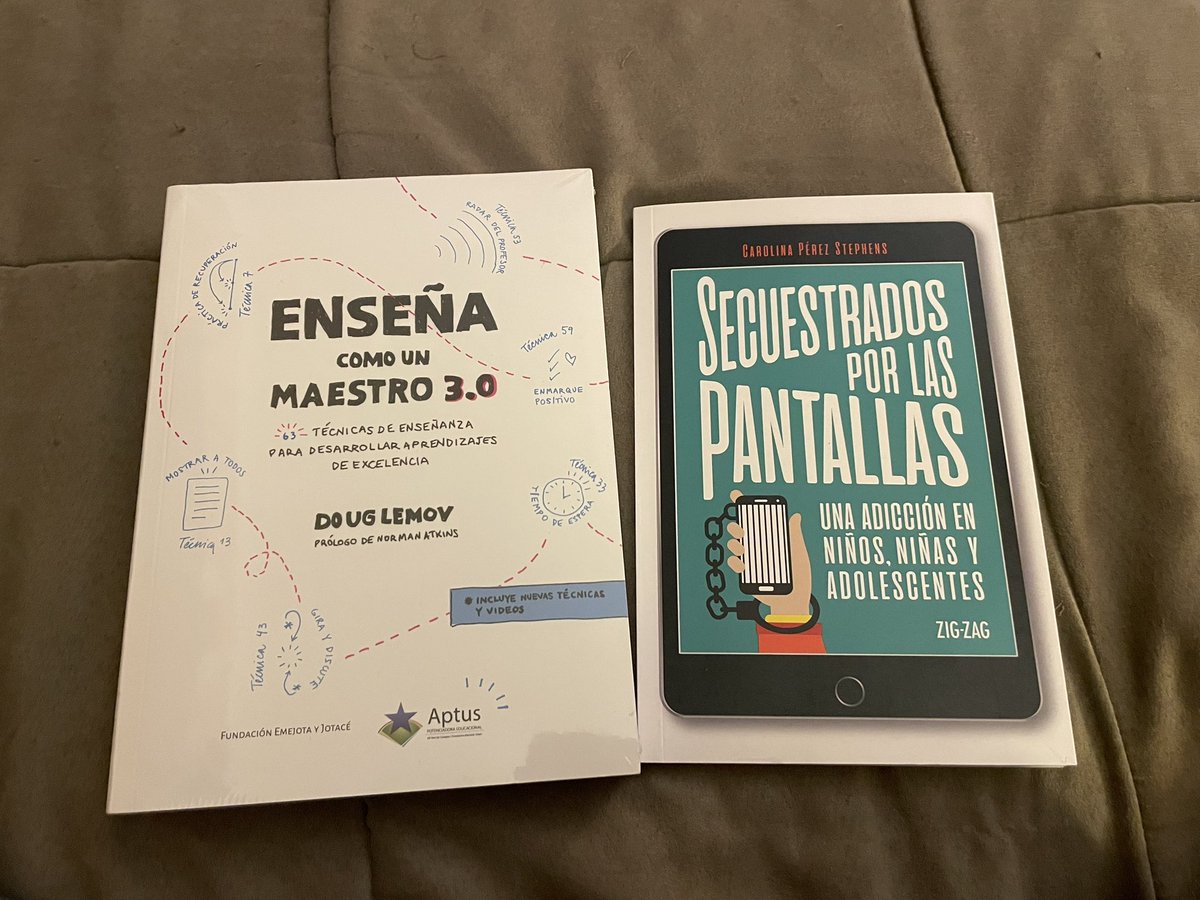 emerson_bustos's tweet photo. Maravillosos regalitos que me llegaron para mi cumpleaños ❤️ https://t.co/NsUPftO9cK