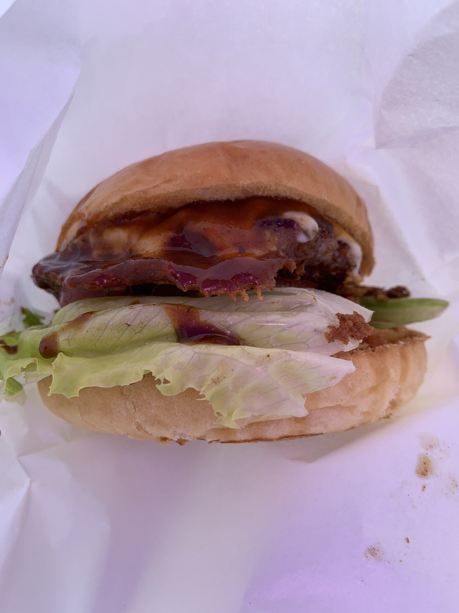 omae_motors's tweet photo. 今日もゲキうま！
トックンハンバーガー🍔

モーニングマルシェinナップス一宮店

開催日 5月20日.21日

開催時間9時~16時

愛知県一宮市大和町馬引焼野58

#popup
#ohtheguilt1996 https://t.co/00LVZmszX0