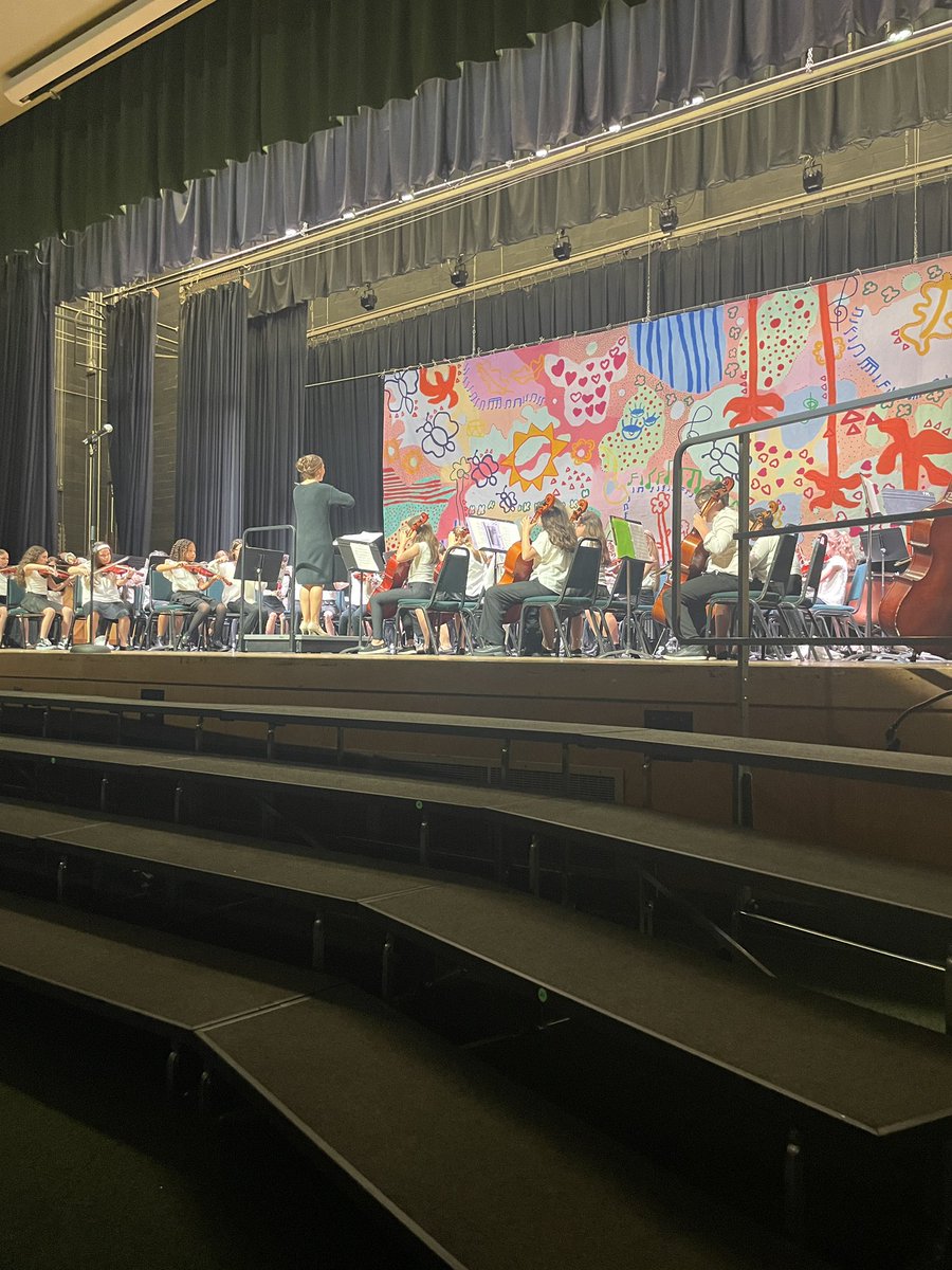JenniferDeHayes's tweet photo. Wonderful job @WWP_Dalers you sounded great!!! 🐾💚 https://t.co/VehRAOtJlW