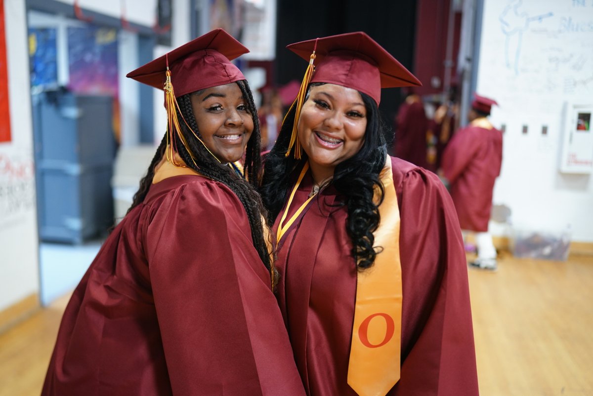 MSCSK12's tweet photo. Congratulations on reaching this milestone! Continue to dream big as you start this new chapter! Take a look at highlights from today’s ceremonies. #WeStandOut
🔹 Germantown High School
🔹 Northwest Prep Academy
🔹 Raleigh-Egypt High School
🔹 Oakhaven High School
(2/2) https://t.co/8ZJmmWGvJu