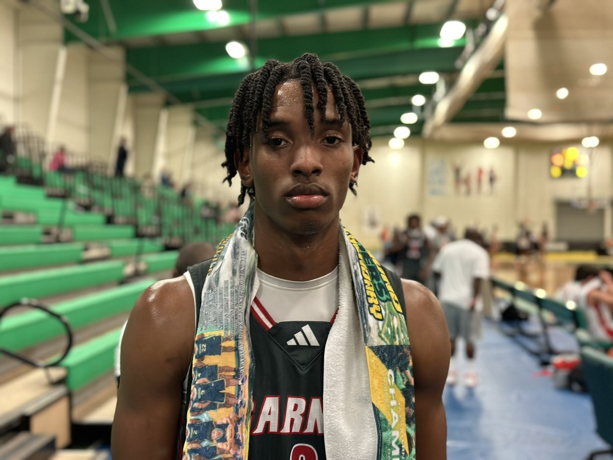 2024 Paul McNeil put on an absolute SHOW in Garner Road’s round 1 win here at <a href="/TheHoopGroup/">Hoop Group</a> Southern Jamfest.

ELITE shot maker committed to NC State, great size and athleticism, good elevation on his jumper, flat out gets the job done!