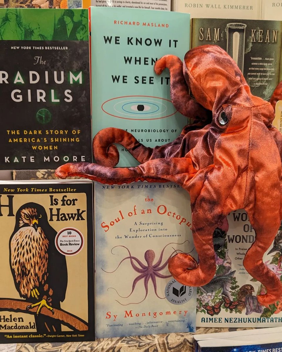 A good book is a great friend, it can inspire, provide information and give valuable advice in life#nonfictionbooks #octopus #bnbluesprings #barnesandnoble #oceanlife #learnsomethingnew #bookstore #bookhoarders #bookstagram #booklover #sciencebooks #ocean #octopus🐙