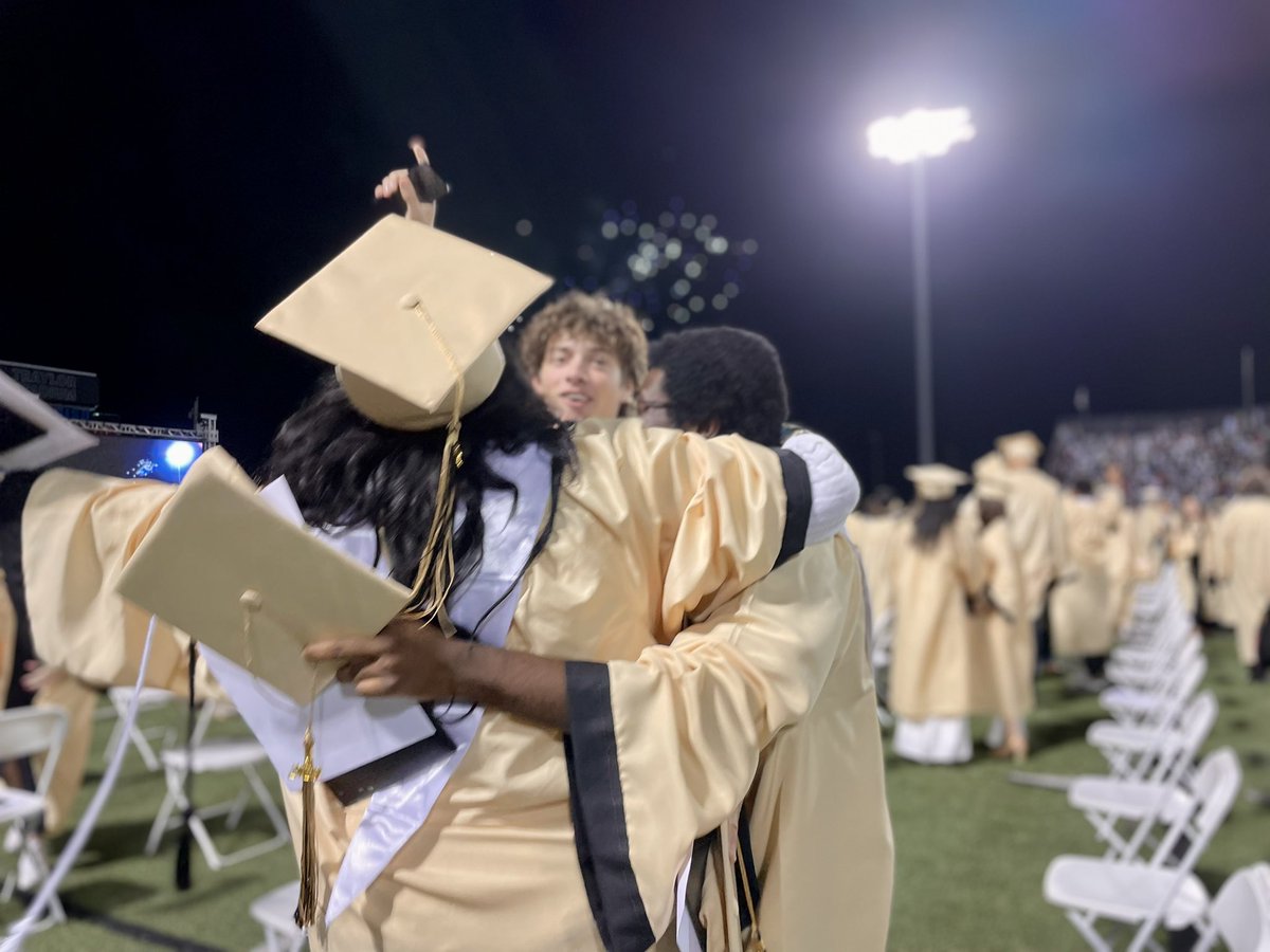 LamarCISD's tweet photo. Congratulations to the Foster High School Class of 2023. Soar higher toward even greater heights than before. #FlyHigh https://t.co/bvyAgU9Cpa