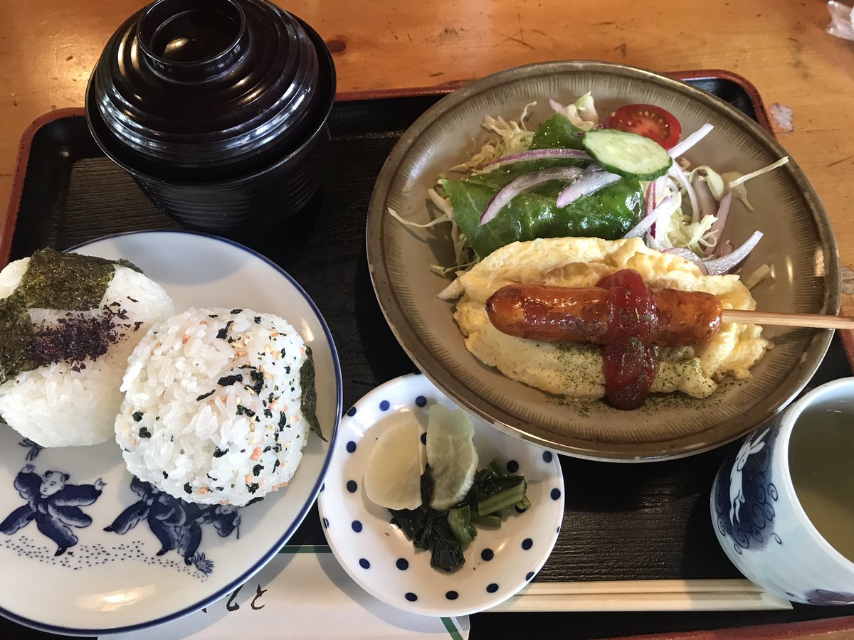 パンダのお昼GO飯🚙💨

🐼行きつけ喫茶飯🍱

久々のパンダです🐼
誰かがやらなきゃいけない仕事に飲み込まれてるけど、生きてます✨

今日のおにぎりは三角じゃなくてゲンコツ✊ww
