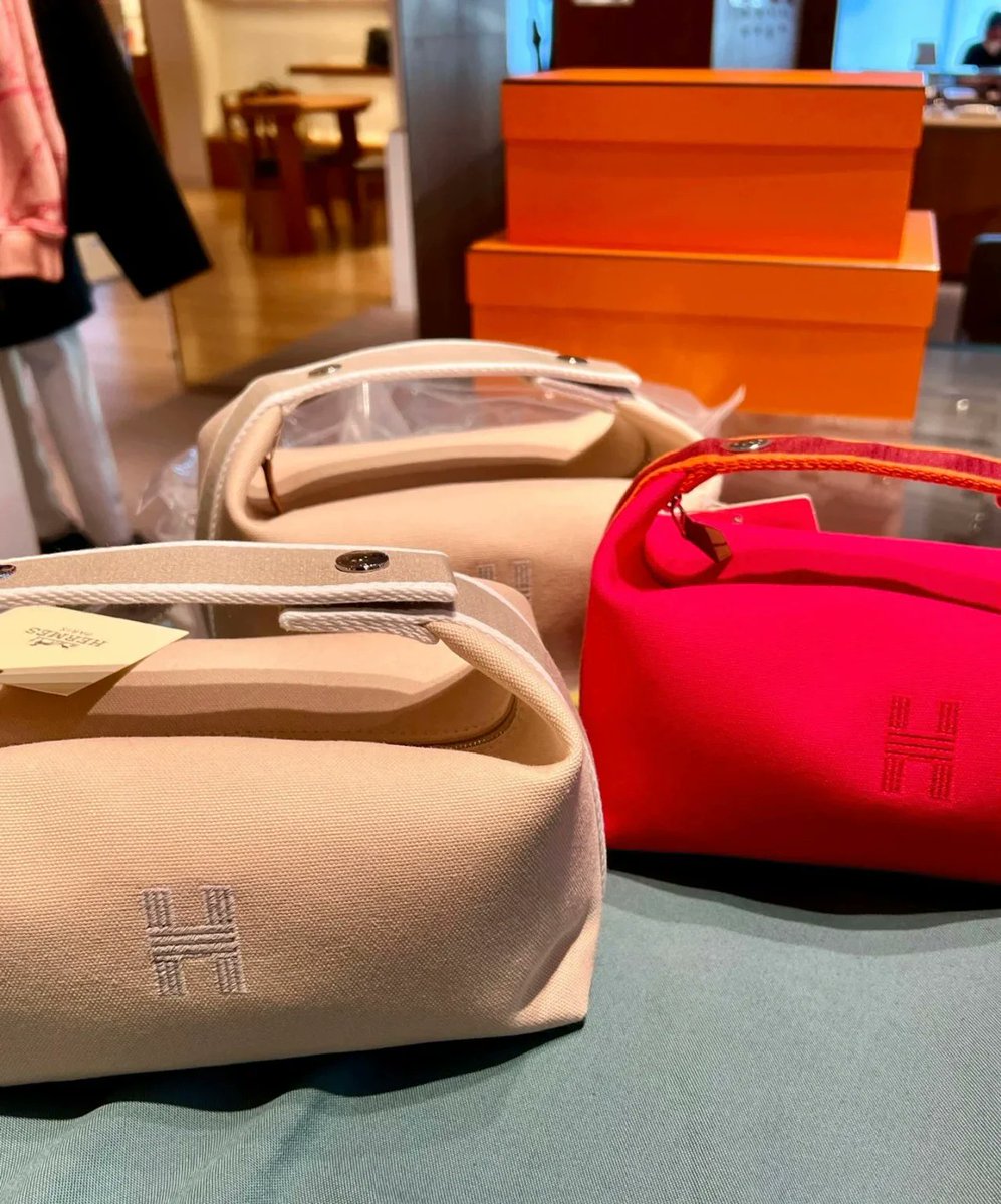 Each bag is very beautiful, very hesitant to buy which🤣