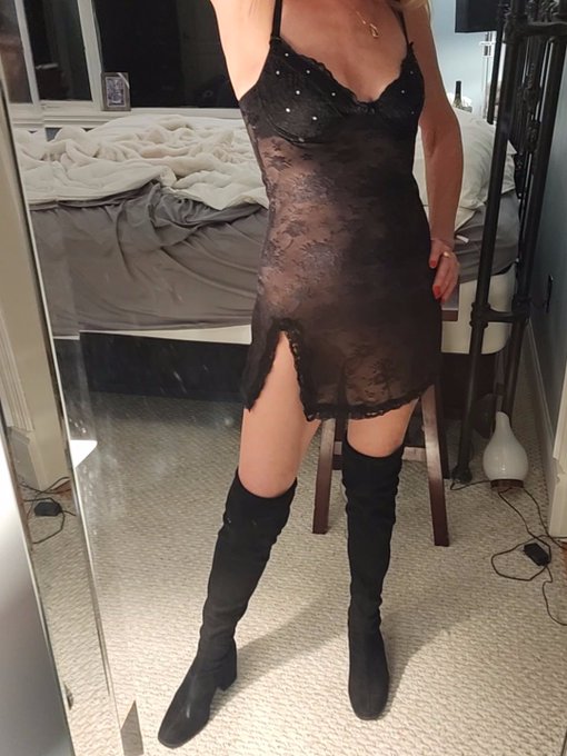 TGIF, porntime!!!! Happy Friday All 🥳  Follow and retweet for more!  #tgif #nsfw #badwife #hotwife #porn<a href="/tag/porn"class="tags"><span>#porn</span></a><a href="/tag/tgif"class="tags"><span>#tgif</span></a><a href="/tag/milf"class="tags"><span>#milf</span></a><a href="/tag/nsfw"class="tags"><span>#nsfw</span></a><a href="/tag/hotwife"class="tags"><span>#hotwife</span></a><a href="/tag/sexywife"class="tags"><span>#sexywife</span></a><a href="/tag/badwife"class="tags"><span>#badwife</span></a>