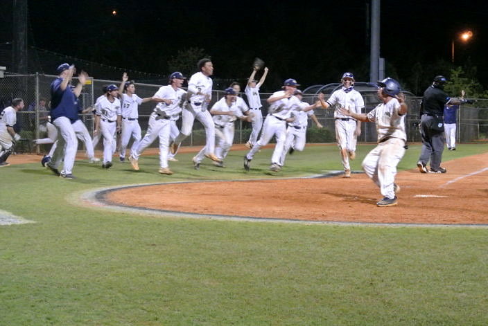 L. Barbag (she/her/hers) tweet media