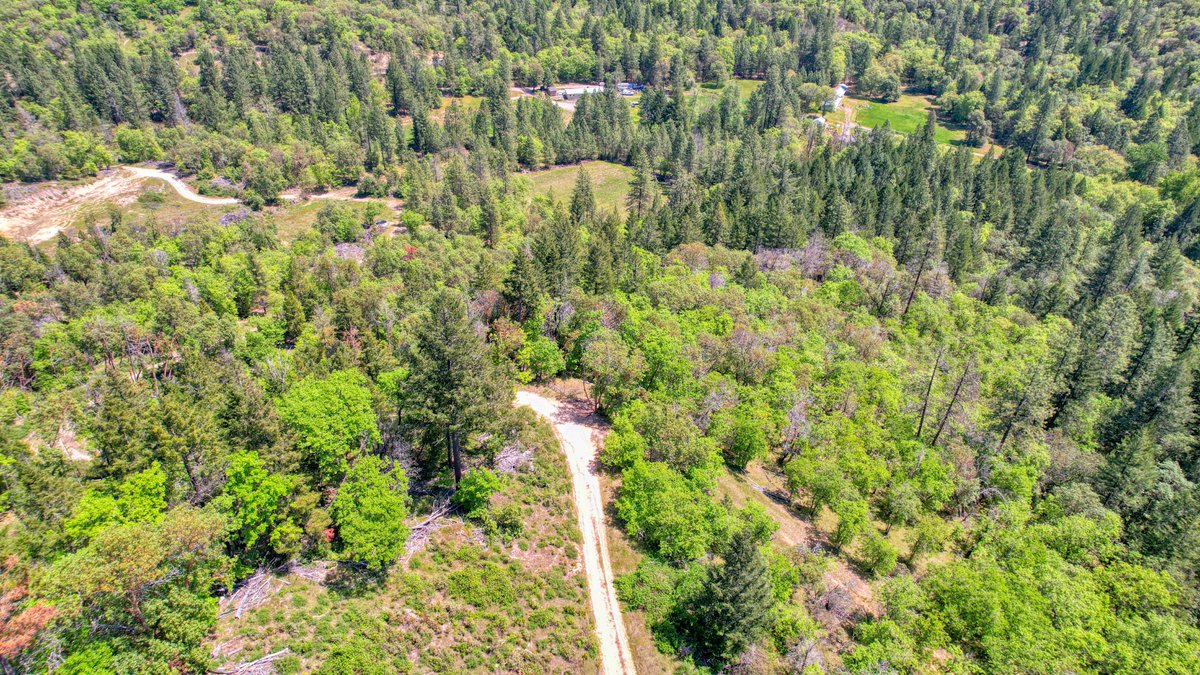 We just completed a video shoot at an amazing 134 acre developer's dream property in Grants Pass, Oregon. Check out the video here:
https://t.co/ZLGJFe5DYr