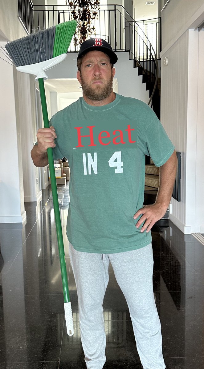 JohnnyCatts's tweet photo. @stoolpresidente How about that pizza pie 🍕 https://t.co/PStdkkzEFy