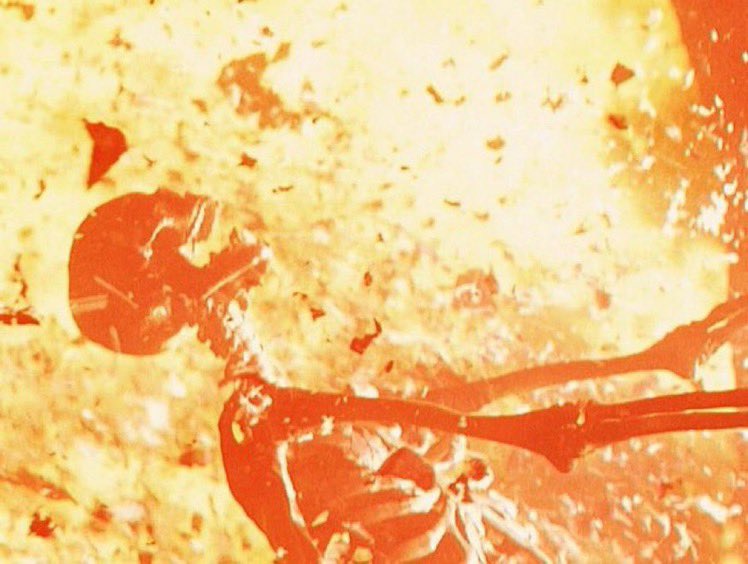 <a href="/crazyclipsonly/">Crazy Clips</a> "This doesn't feel funny!!!!"