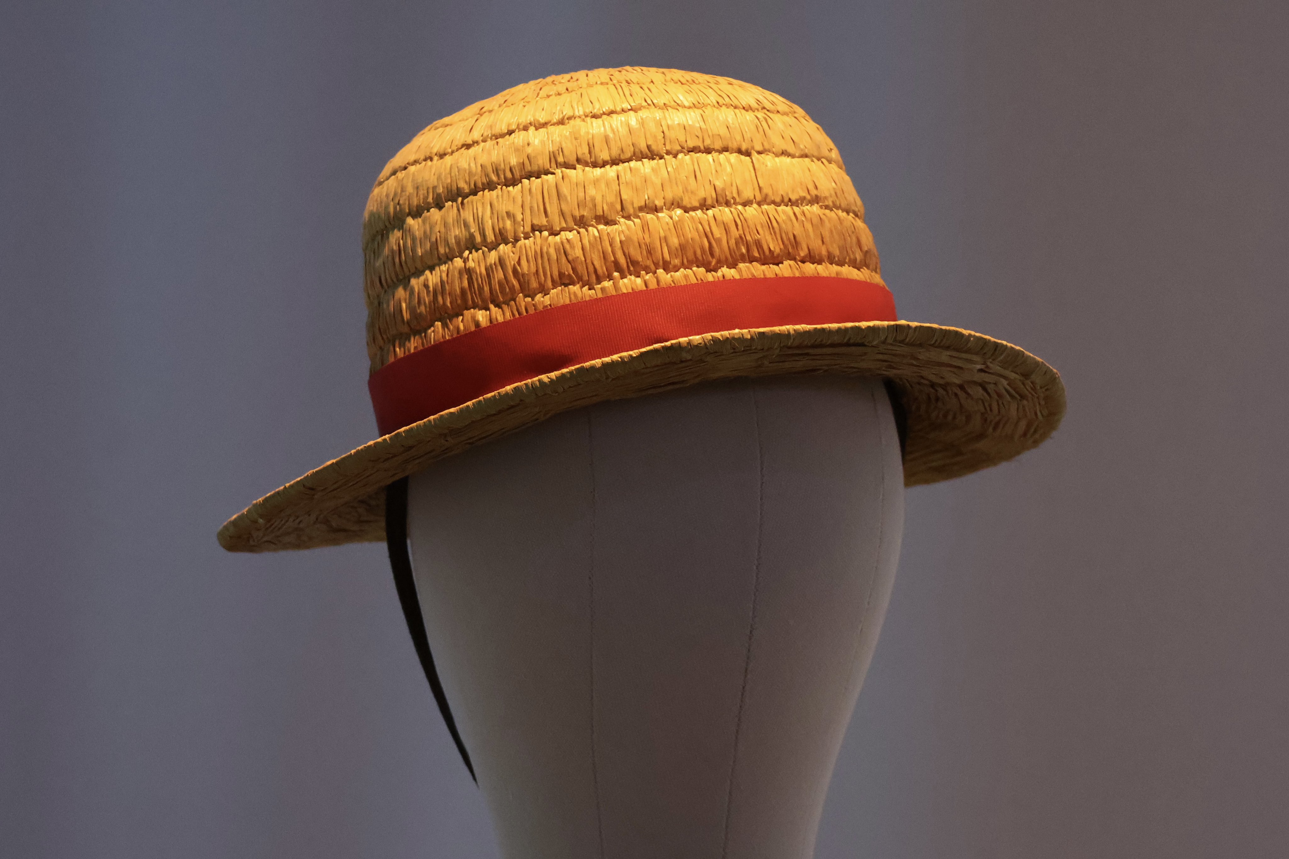 新品タグ付き】ONE PIECE NETFLIX 試写会 麦わら帽子 ルフィ 楽天市場