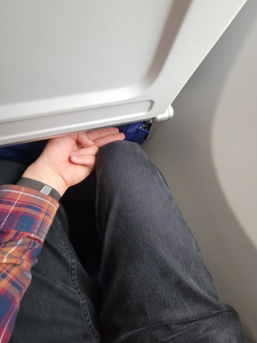 rustbeltenjoyer's tweet photo. Some people are so eager to be fatphobic and mean they fail to realize the benefits of more space on airplanes.

I'm average BMI but 6'5, I also barely fit on a plane.

To those saying "lose weight before flying" to her, would you have me chop off my lower legs so I'm shorter? https://t.co/b4g2dHtK5D